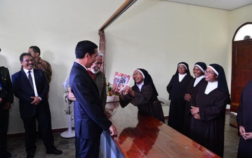 Presiden Jokowi kunjungi biarawati Katolik di Timor Leste thumbnail