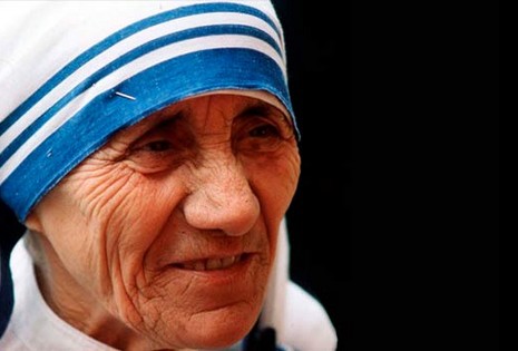 Tanggal kanonisasi Ibu Teresa diharapkan pada 15 Maret thumbnail