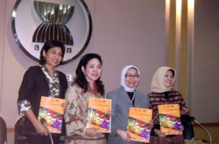 Pameran perempuan pelukis ASEAN