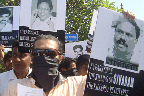 Pastor dan suster ikut protes terkait pembunuhan wartawan