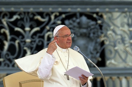 Hadapi defisit, Paus Fransiskus minta para pastor belajar manajemen