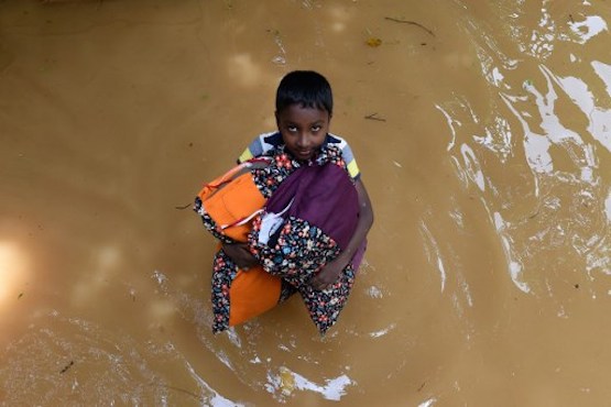 Umat ​​Katolik Sri Lanka membantu korban banjir