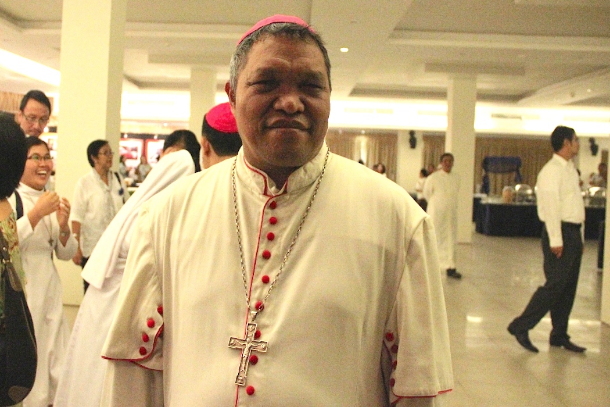 Uskup Hubertus Leteng Ditugaskan di Keuskupan Bandung
