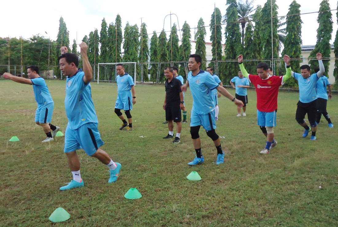 Kala demam sepak bola menjangkiti klerus di Vietnam