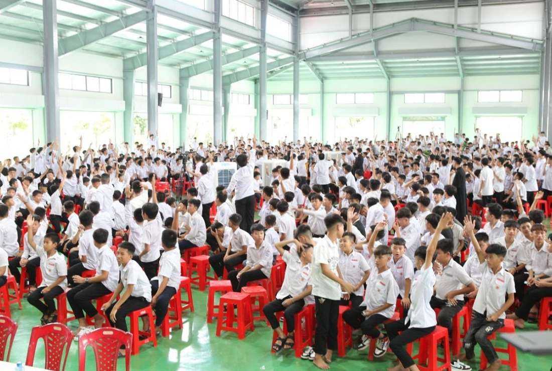 Putra altar di Vietnam diajak untuk mengikuti panggilan menjadi religius