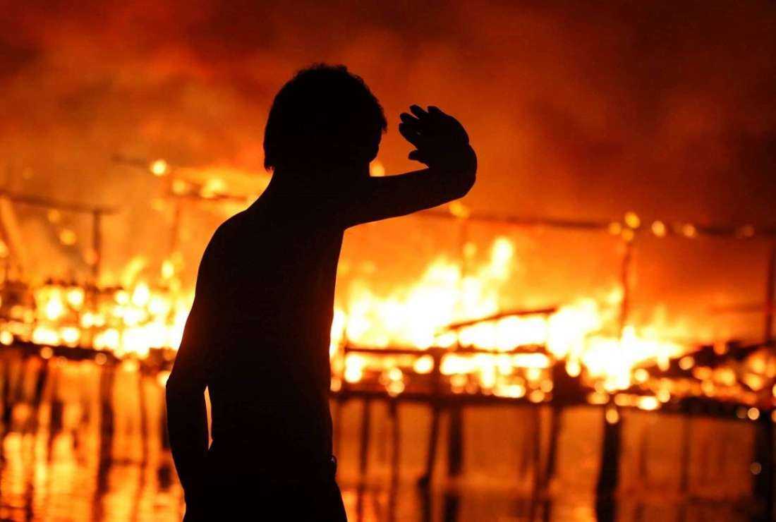 Kebakaran hebat di Filipina membuat 700 keluarga mengungsi
