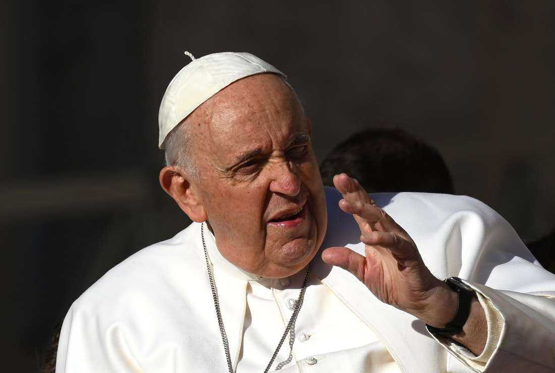 Paus Fransiskus: Mendengarkan mereka yang terpinggirkan memperkaya Gereja