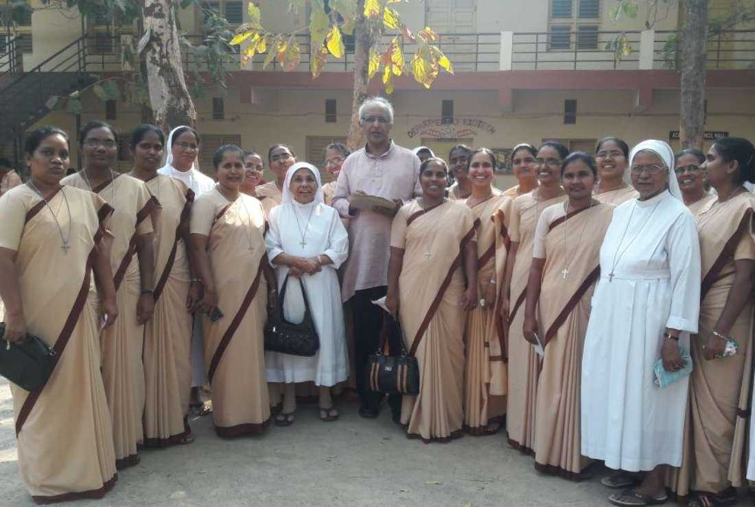 Biarawati lansia di India dapat perawatan kesehatan yang buruk: survei