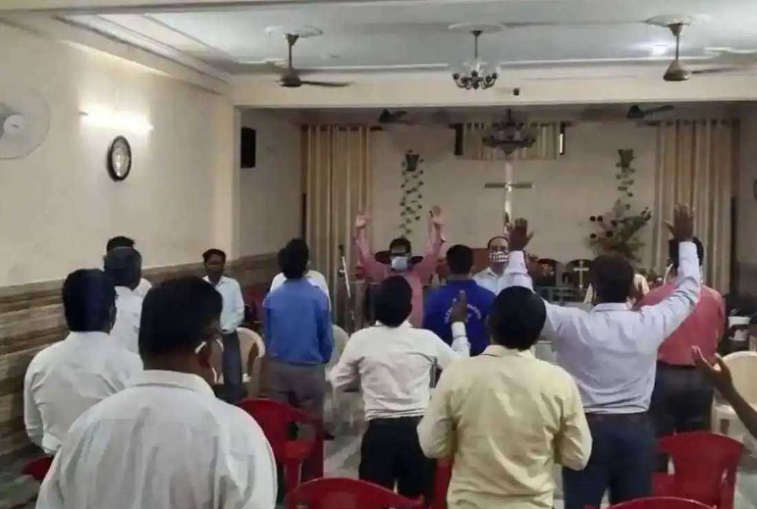 Seorang imam Katolik, 5 pendeta ditangkap di India utara