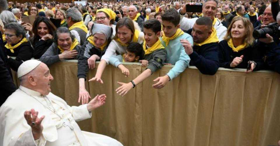 Bangun persatuan Gereja, kata Paus Fransiskus kepada para peziarah